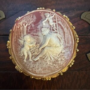 Vintage Gold-Tone Faux Cameo Angel Cherub Brooch